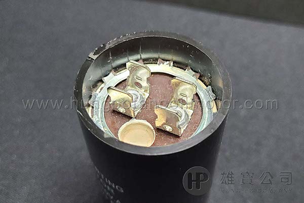 124-149µF Black_Round_(110V) Starting_Capacitor